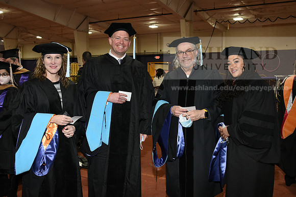 050WiGradPreCeremony1221MP7_0073