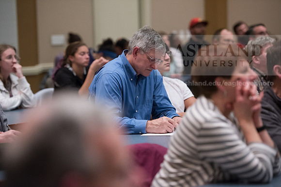 Ashland Center for Nonviolence - War in the Bible Panel Discussi