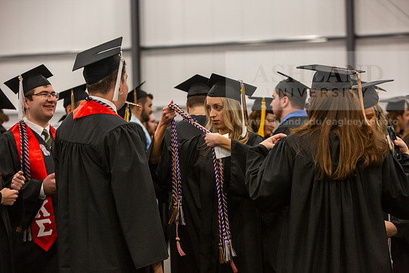 089SpGradPreCeremony0525JH6Q8B8038