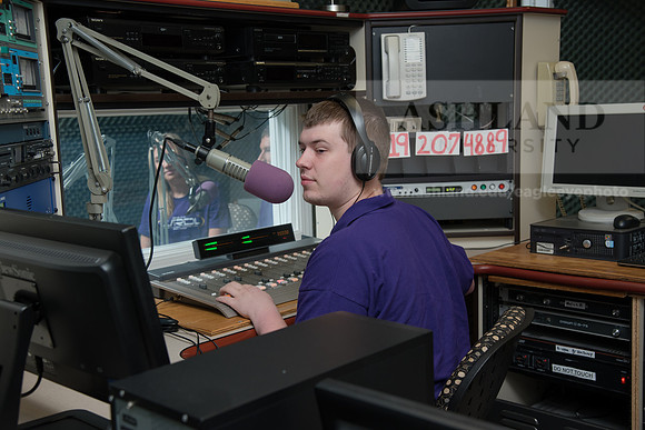WRDLRadio0916ALW_8225