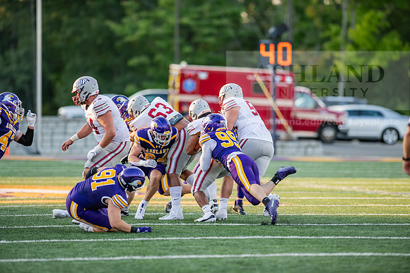 AUvIUPFootball0924AWB_3598