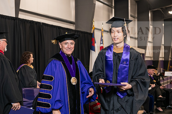 106SpGradMasterBusiness0524AWB_9281