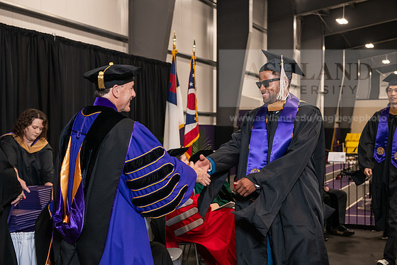 097SpGradMasterBusiness0524AWB_9274