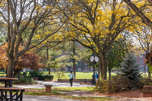 FallCampusLife1024AWB_5375