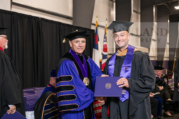 139SpGradMasterBusiness0524AWB_9304