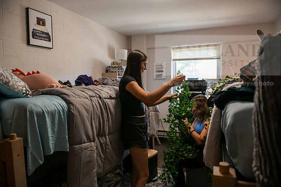MoveInDay0824AWB_1379