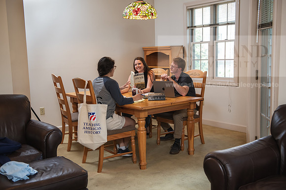 MAHGSeniorApts0723AWB_7086