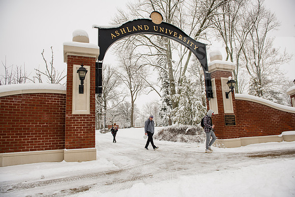 WinterCampusLife0123ALW_3524