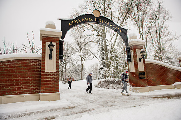 WinterCampusLife0123ALW_3523