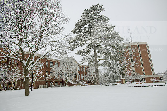 WinterCampusLife0123ALW_3187