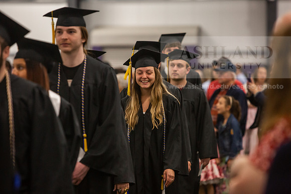 031SpGradProcessional0525JH6Q8B8144