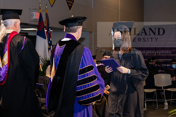 085BachelorEducationWiGrad1221ALW_7072