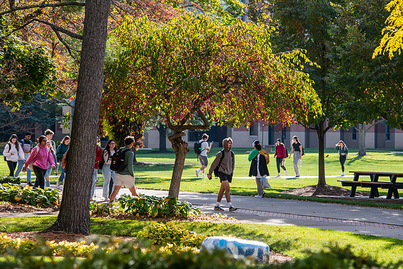 FallCampusLife1024AWB_5481