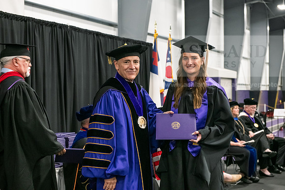 200SpGradMasterBusiness0524AWB_9348