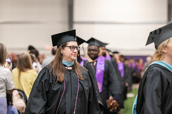 081SpGradProcessional0525AWB_2361