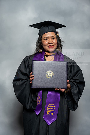 191SpGradMasterBusinessAdmin0525AU-Graduation-2025-Andrew-0477