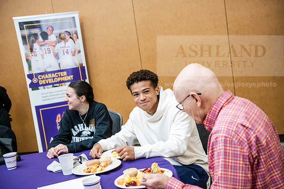 053FutureEagleDayNo2_0325AWB_9867