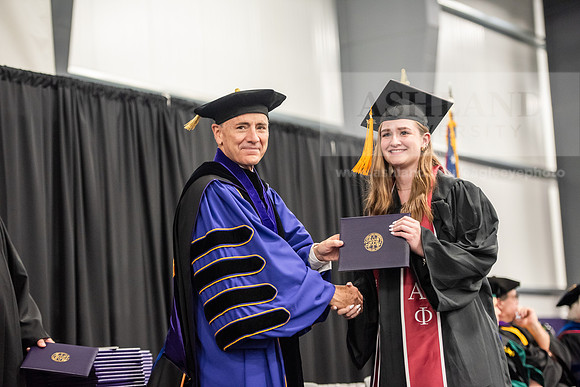 058SpGradBachelorNursing0524TR_ALW_8169