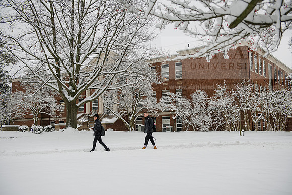 WinterCampusLife0123ALW_2988