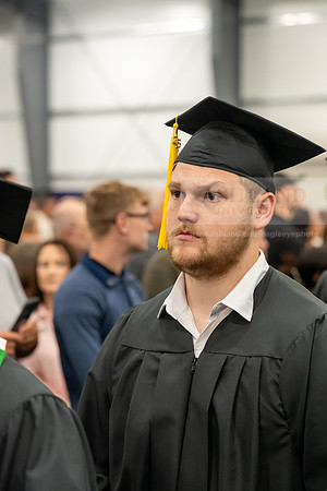 192SpGradProcessional0525AEAU-Graduation-2025-Andrew-0092