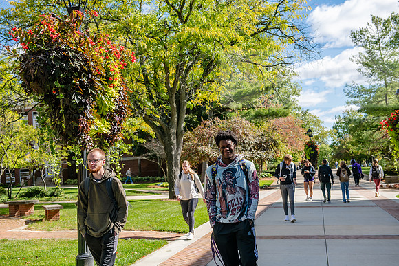 FallCampusLife1024AWB_1787