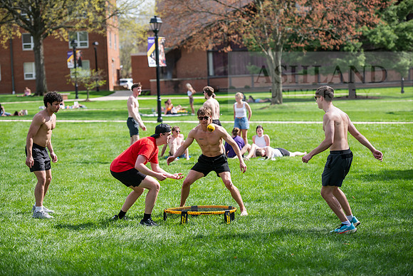 082SpringCampusLife0425AWB_9934