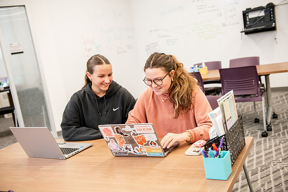 WCCStudentStudy1024AWB_8184