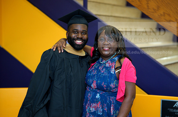 Graduation1218AP_05518
