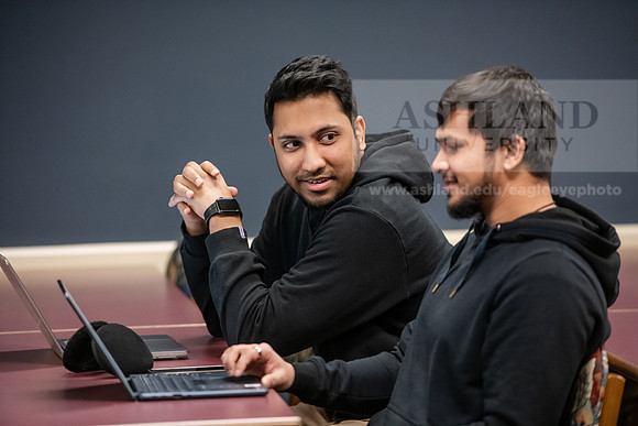 MBADigitalMarketing0324AWB_8342