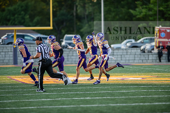 AUvIUPFootball0924AWB_3630