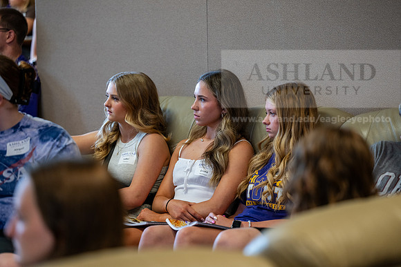 SummerOrientationNo1_0625AWB_0155