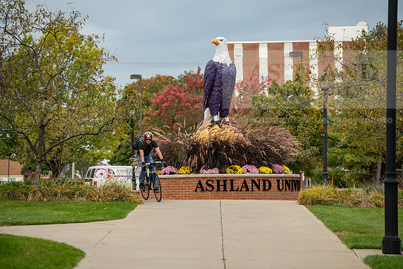 FallCampusLife1023AWB_1373