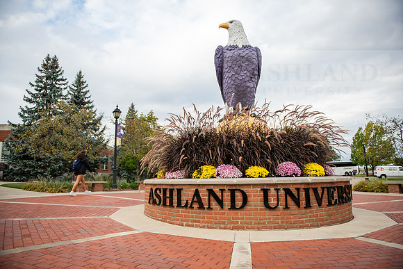 FallCampusLife1023AWB_1564