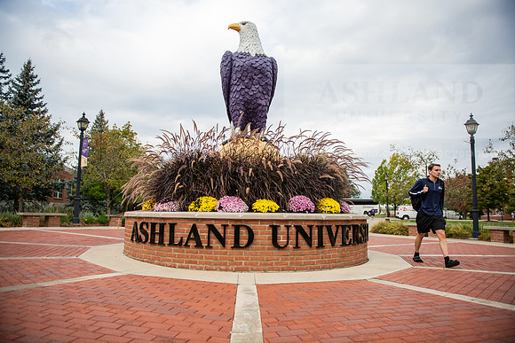 FallCampusLife1023AWB_1567