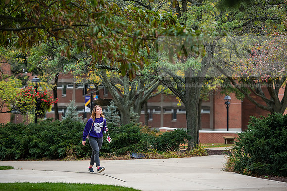 FallCampusLife1023AWB_1918