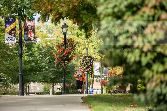 FallCampusLife1023AWB_2009