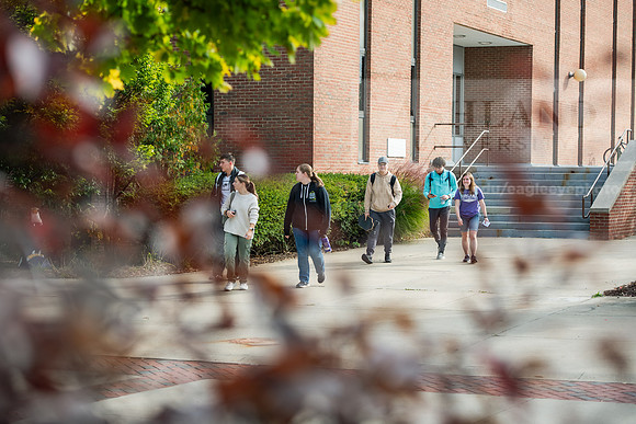 FallCampusLife1023AWB_2182
