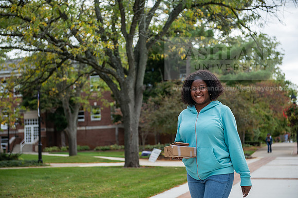 FallCampusLife1023AWB_2320
