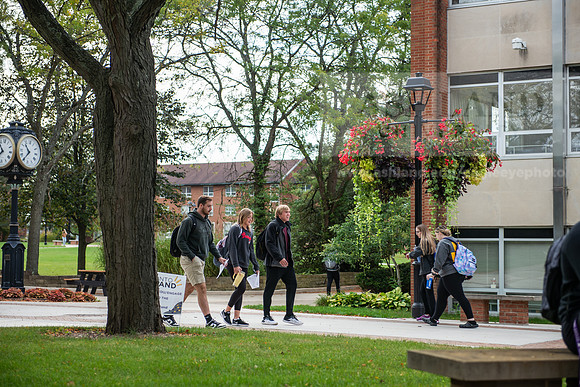 FallCampusLife1023AWB_2354