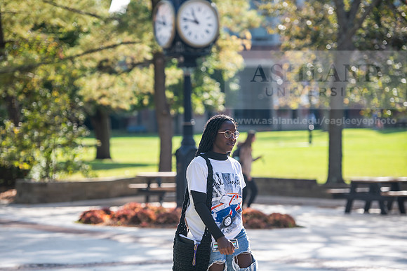FallCampusLife1023AWB_2458