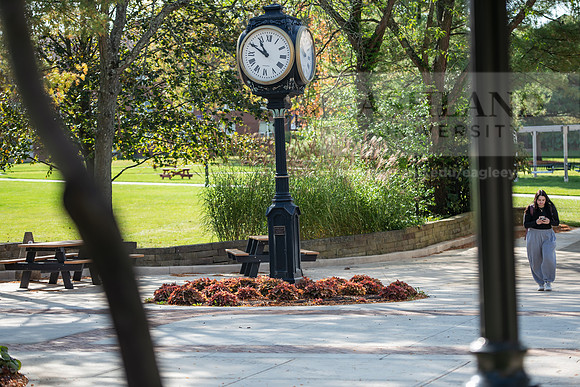 FallCampusLife1023AWB_2511