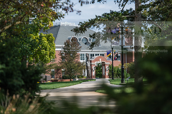 FallCampusLife1023AWB_2710