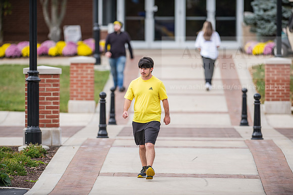 FallCampusLife1023AWB_2813