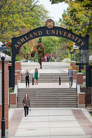 FallCampusLife1023AWB_2874