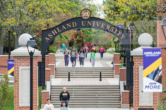 FallCampusLife1023AWB_2972