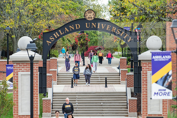 FallCampusLife1023AWB_2974