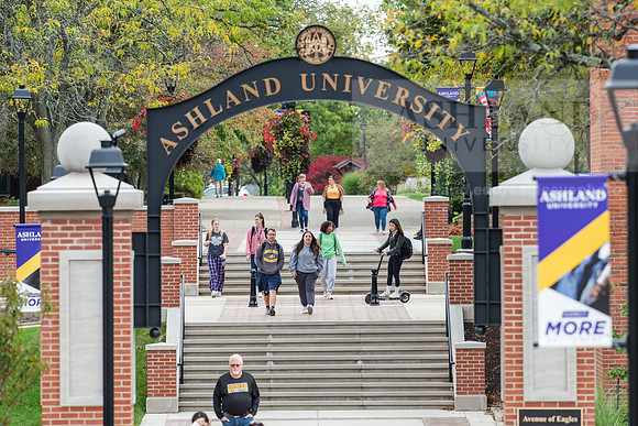 FallCampusLife1023AWB_2979