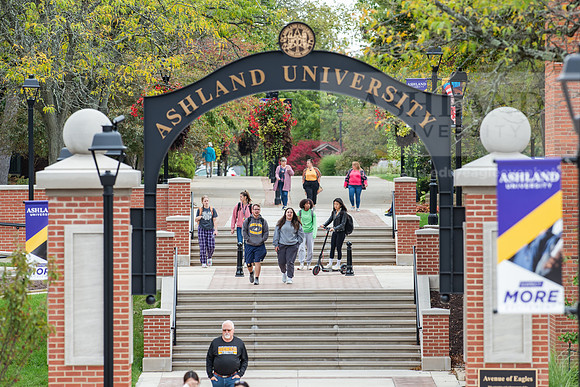 FallCampusLife1023AWB_2980