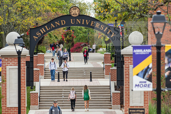 FallCampusLife1023AWB_3113