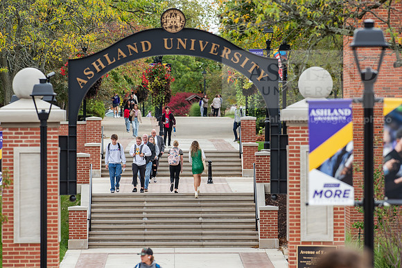 FallCampusLife1023AWB_3116